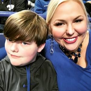 Meet your Posher, Whitney